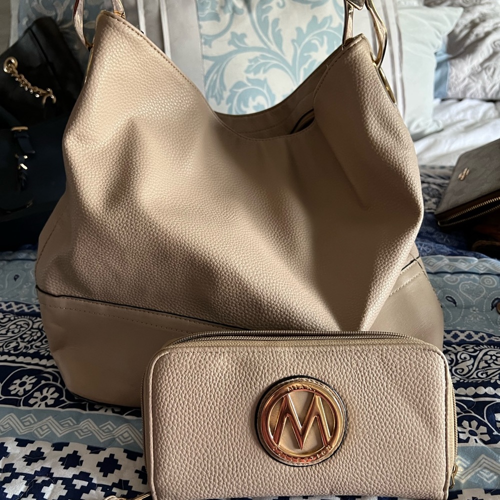 Mia K Collection Purse and Wallet set